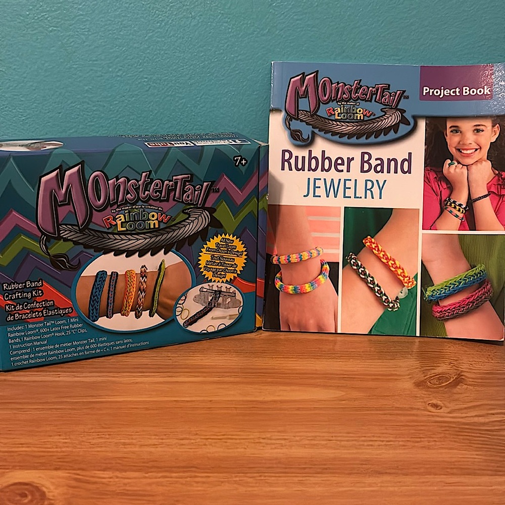 Monster Tail Loom Kit: Book, Bands, Hook, Mini Loom!Fun & Easy Bracelet Making!